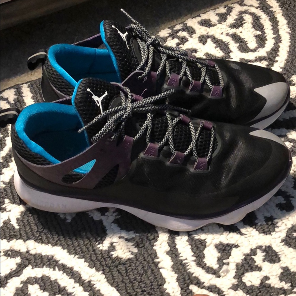 Men’s Jordan flight runner